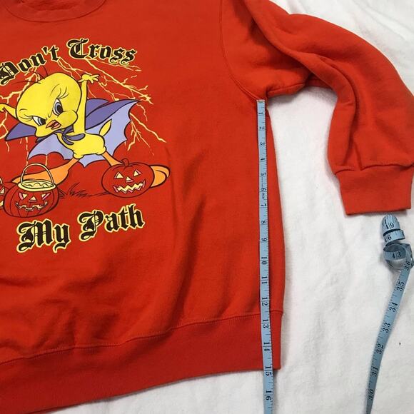 Tweety‎ don’t cross my path crew neck pullover L - Picture 8 of 8